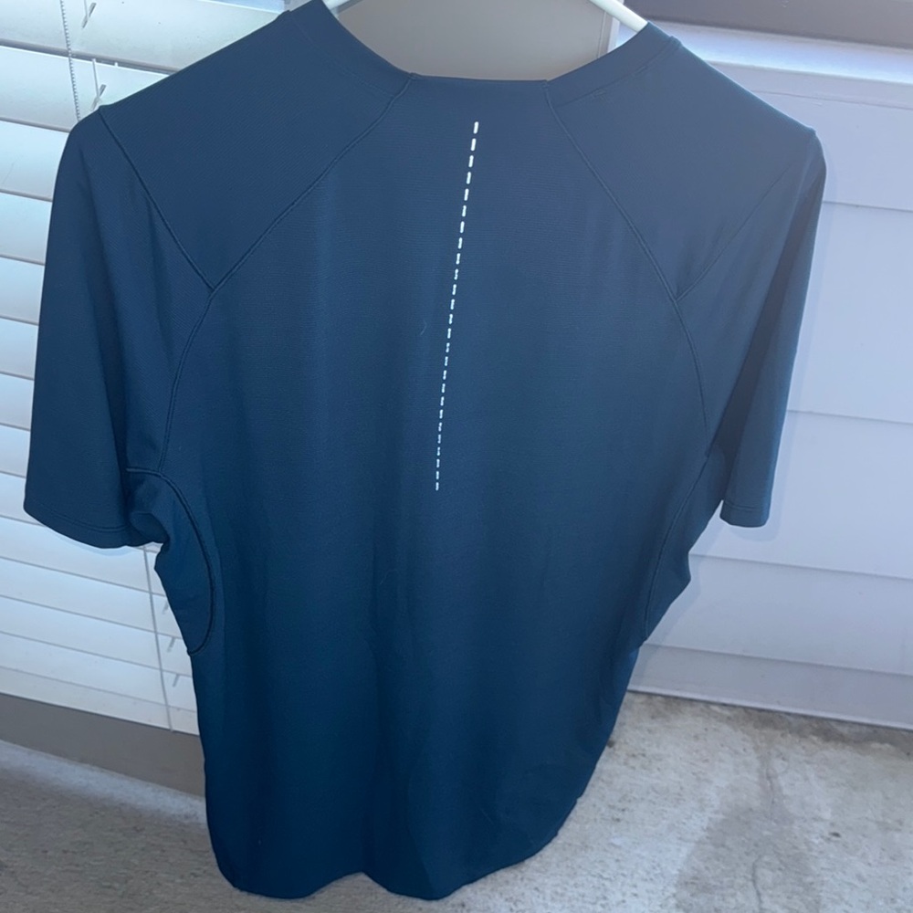Men's Lululemon T-Shirt